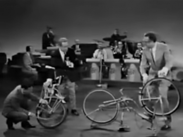 Frank Zappa teaches Steve Allen to play The Bicycle (1963)