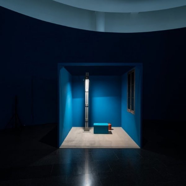 Vista de sala de l'exposició "Acció. Una història provisional dels 90", MACBA 2020