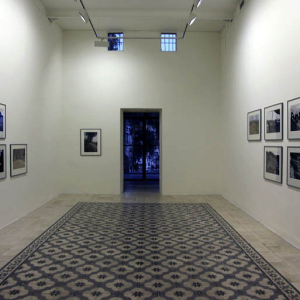 Vista de "The Valley" dins l'exposició "Why did you leave the forest empty!" a la Darat al Funun—The Khalid Shoman Foundation, Amman, 2010.