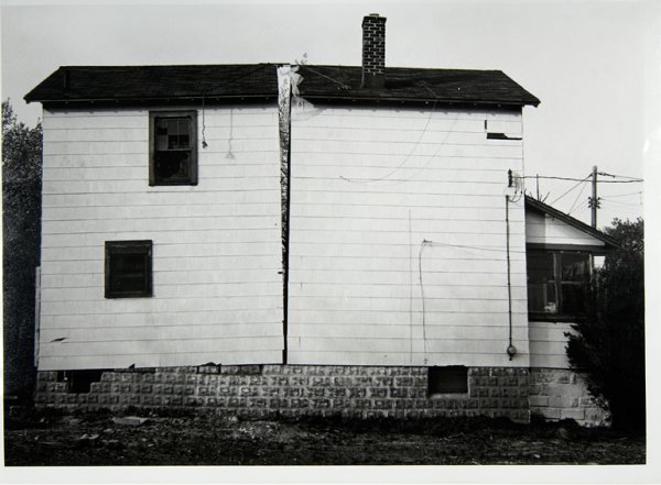 Gordon Matta-Clark 1969-1978 Reorganización de la estructura mediante el dibujo
