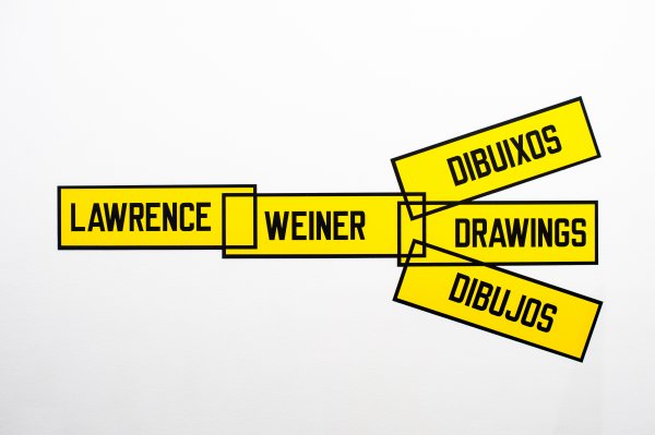 Foto exposición "Escrito en el viento. Lawrence Weiner dibujos", 2013