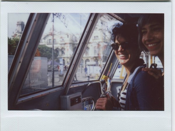 Ruta de autor en acció durant un recorregut
Ruta de autor en acció durant el recorregut en Las Golondrinas. Foto: Rosario Ateaga.