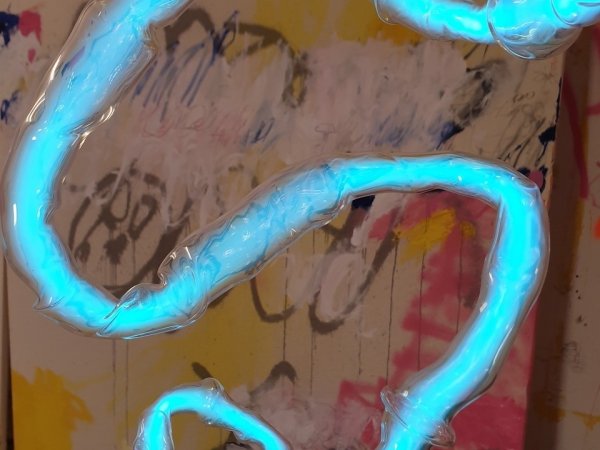 Marria Pratts. Sento una música dintre del cap (Transformació d'un pensament borrós) (Escucho una música en la cabeza (Transformación de un pensamiento borroso)), 2021
