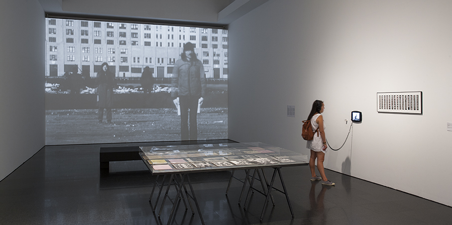 Vistas de la exposición "Colección MACBA 31", 2016. Foto: La Fotogràfica