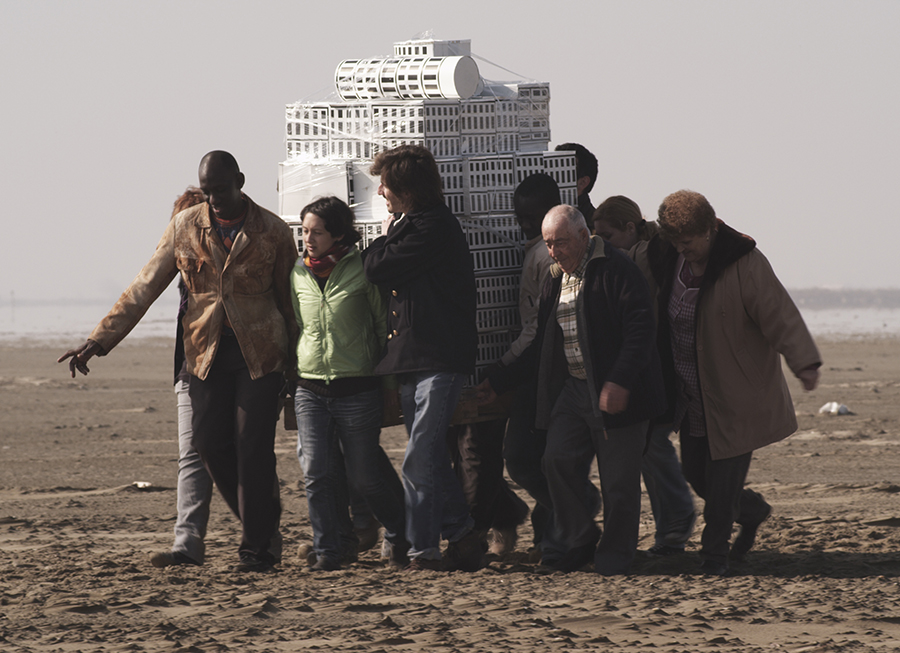 Jordi Colomer "L'Avenir", 2011 (captura de pantalla)