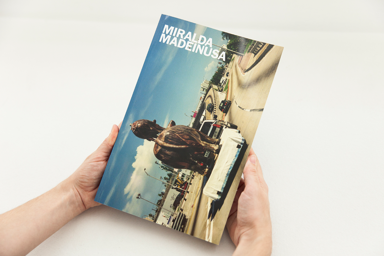 Coberta de la publicació "Miralda Madeinusa".