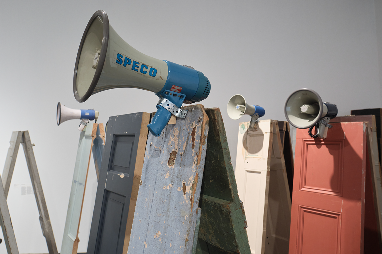 Vistes de l'exposició "Projectar un planeta negre. L’art i la cultura de Panàfrica", 2025. Foto: Miquel Coll